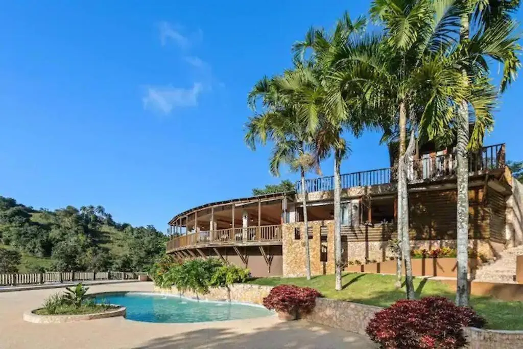 Semesterbostad 3 Bed 2 Bath W Pool @ Juncos Villa Canovanas Puerto Rico